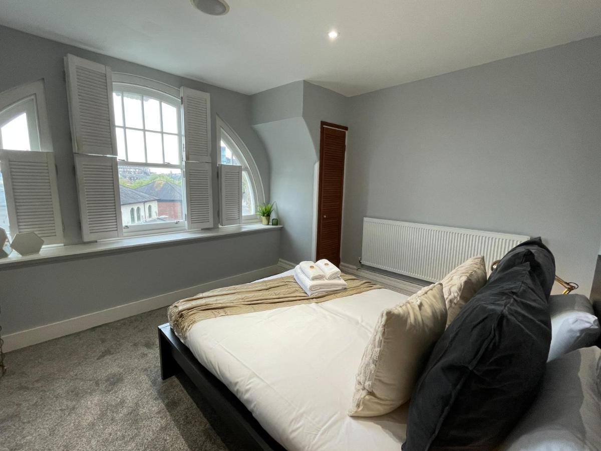 Apartment The Loft At Utopia Penthouse By M-groupsa Swansea